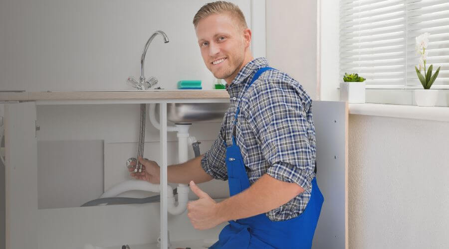 Expert burst pipe repair services in Duck, WV